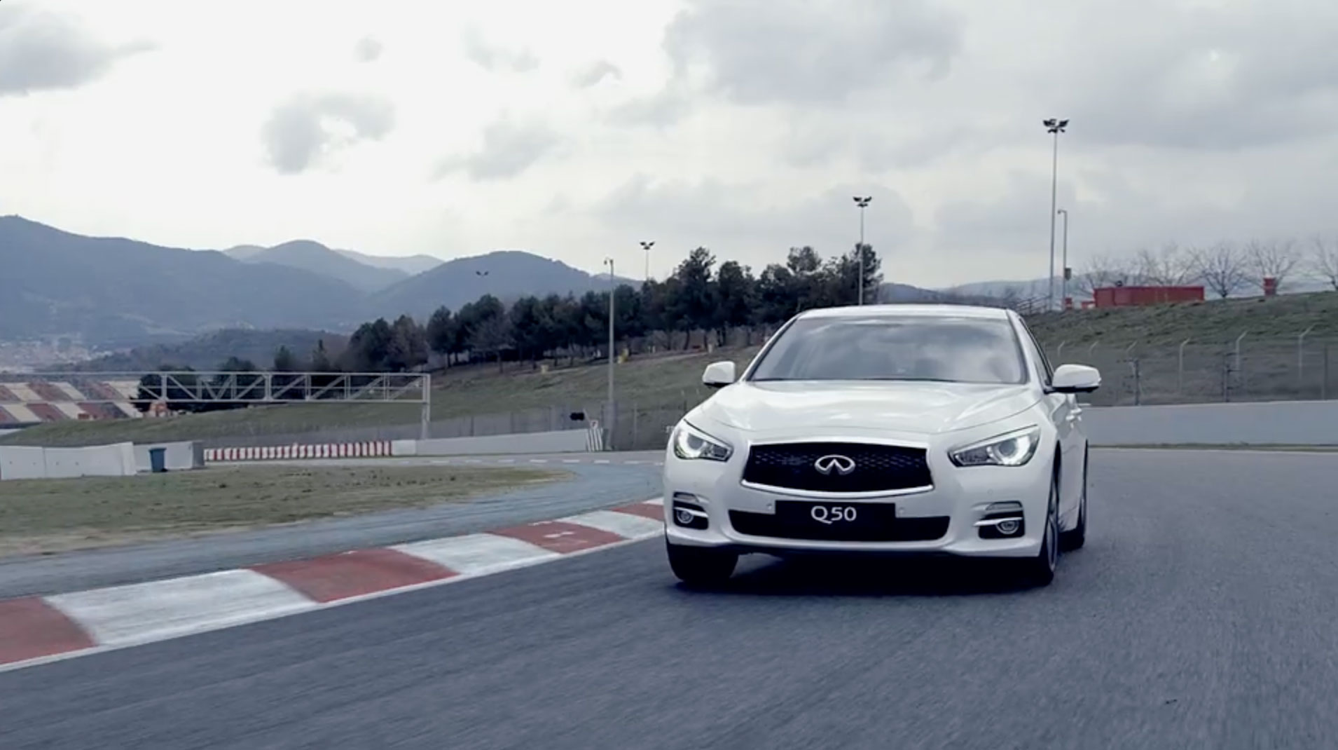 Infiniti – Q50 Sebestian Vettel Commercial