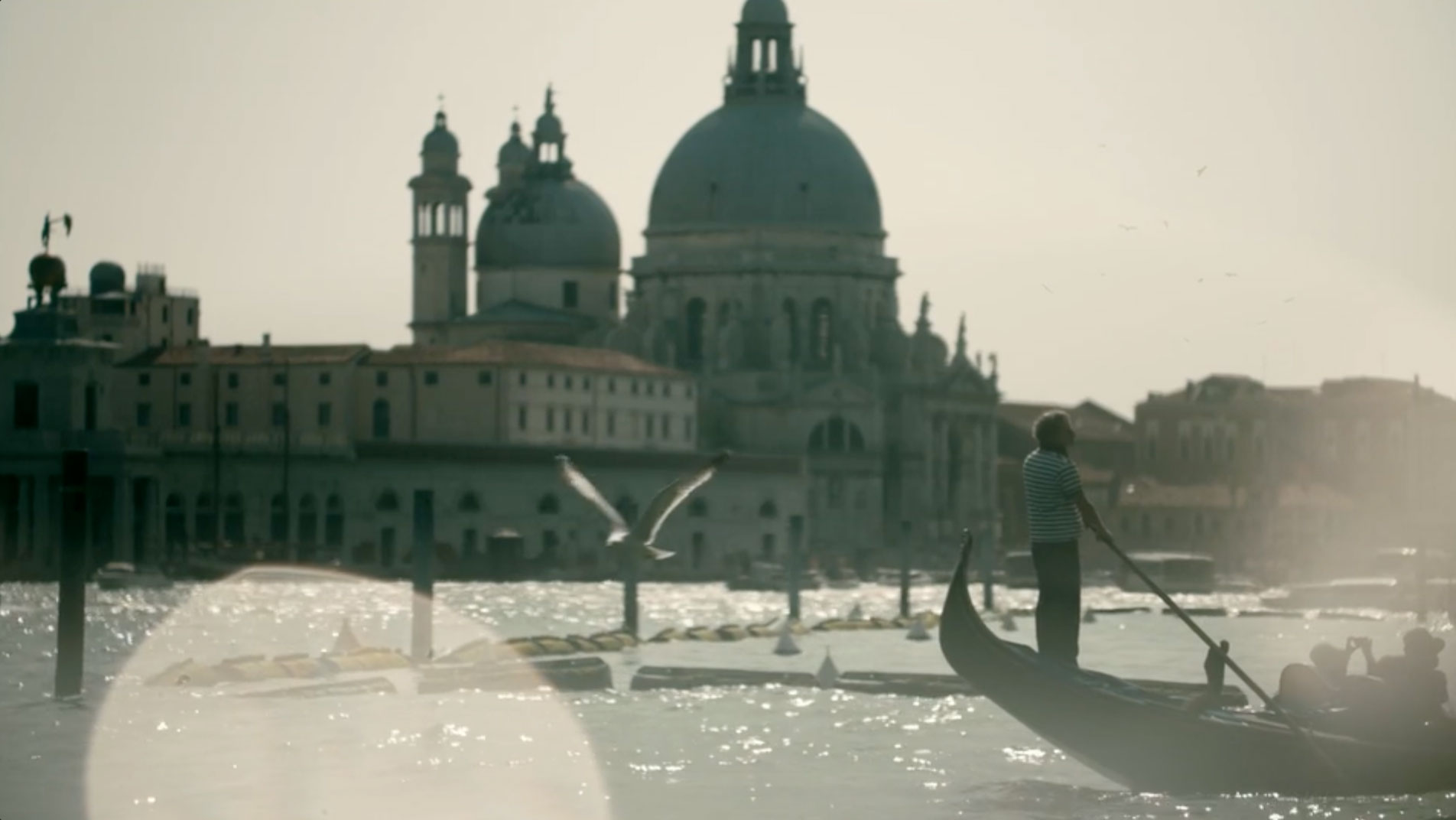 Singapore Airlines – Lengths We Go To (Venice)