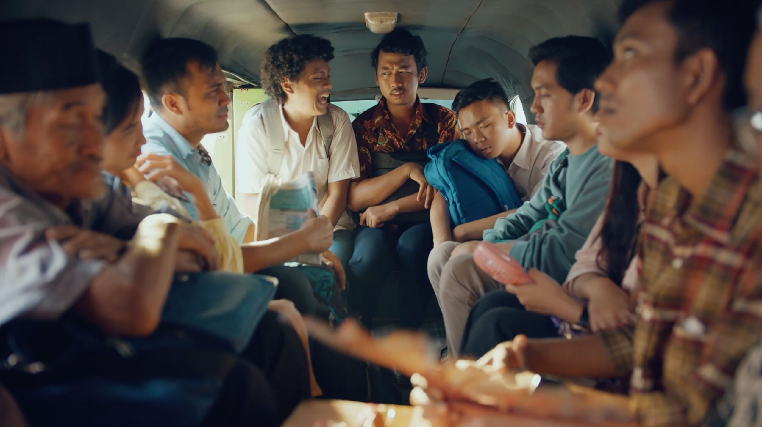 Spotify – Bikin Beda Suasana – Angkot